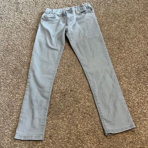 Excellent condition Children’s place size 8 super skinny jeans.